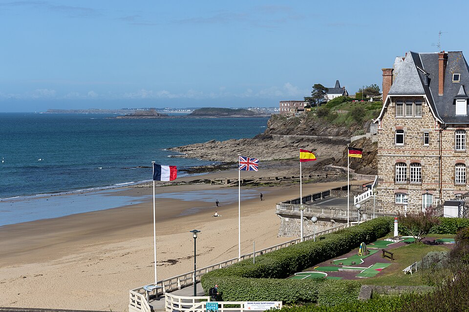 Spot de surf Saint-Enogat à Dinard